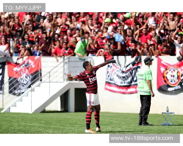 弗拉门戈球迷乘坐巴士发生翻车事故造成三人重伤